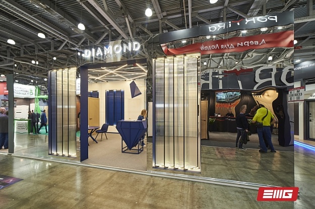 Эксклюзивный стенд для Diamond Doors